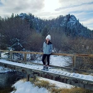 Meet your Posher, Olivia